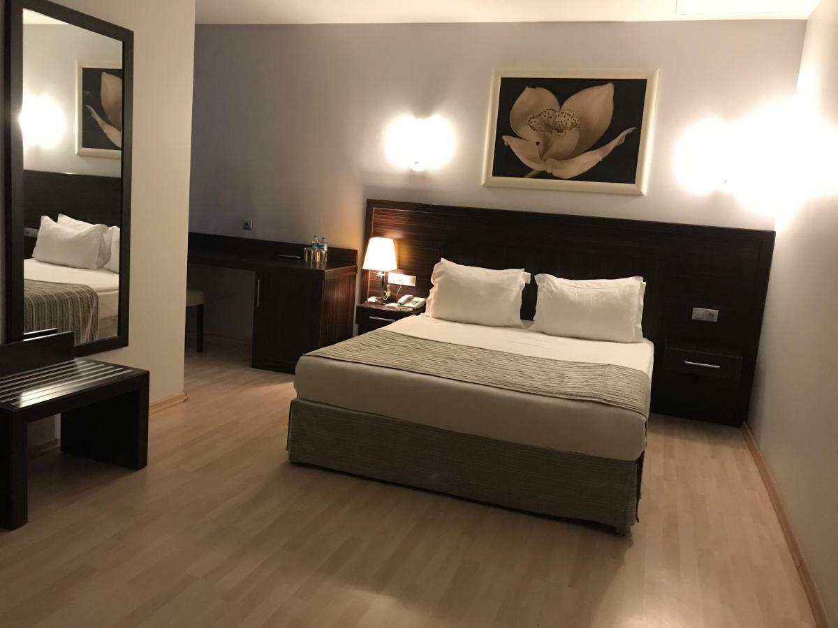 Mim Hotel Istanbul Bagian luar foto